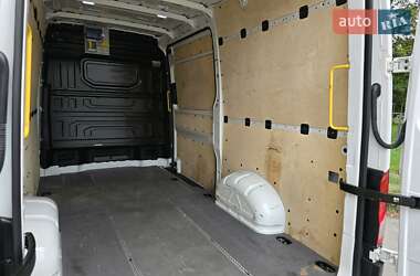 Грузовой фургон Volkswagen Crafter 2020 в 