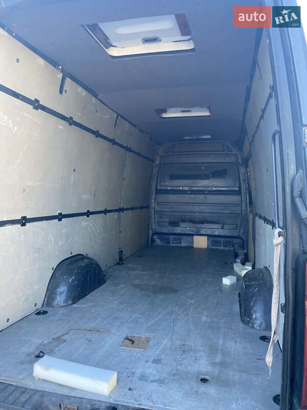 Вантажний фургон Volkswagen Crafter 2011 в Миргороді