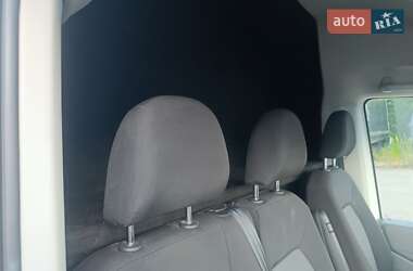 Грузовой фургон Volkswagen Crafter 2023 в 