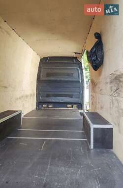 Грузовой фургон Volkswagen Crafter 2011 в 