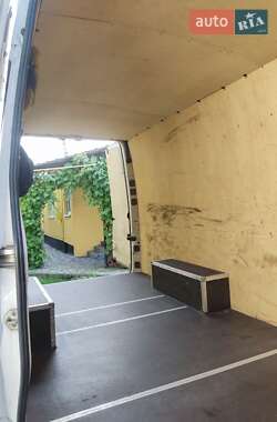 Грузовой фургон Volkswagen Crafter 2011 в 