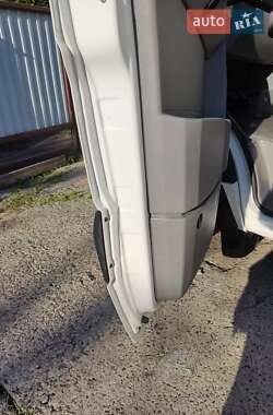 Грузовой фургон Volkswagen Crafter 2011 в 