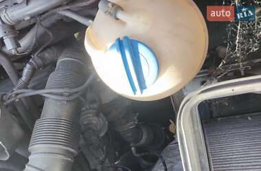 Грузовой фургон Volkswagen Crafter 2011 в 