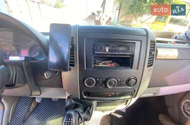 Грузовой фургон Volkswagen Crafter 2011 в 