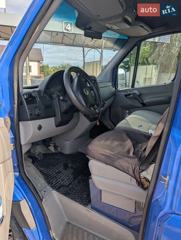 Грузовой фургон Volkswagen Crafter 2007 в Снятине фото 12 Грузовой фургон Volkswagen Crafter 2007 в Снятине