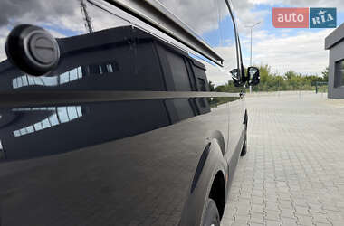 Грузовой фургон Volkswagen Crafter 2022 в 