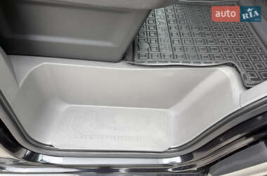 Грузовой фургон Volkswagen Crafter 2022 в 
