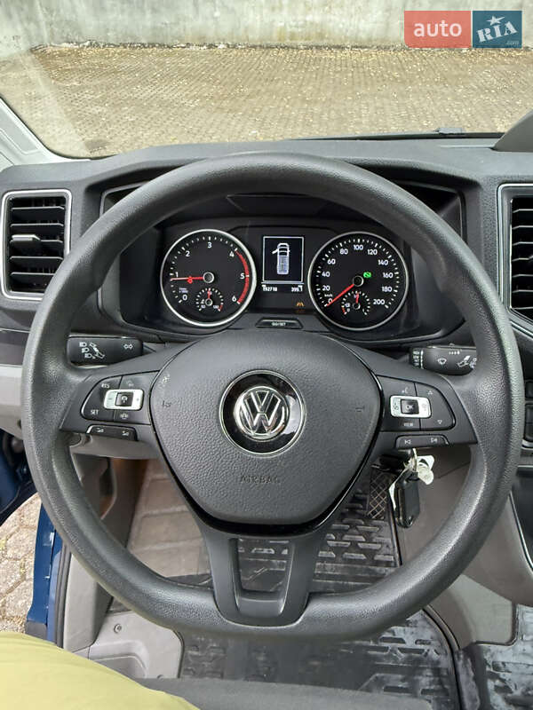Грузовой фургон Volkswagen Crafter 2022 в Киеве