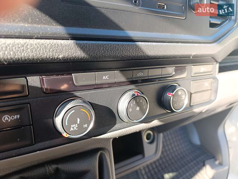 Грузовой фургон Volkswagen Crafter 2018 в Нововолынске фото 24 Грузовой фургон Volkswagen Crafter 2018 в Нововолынске