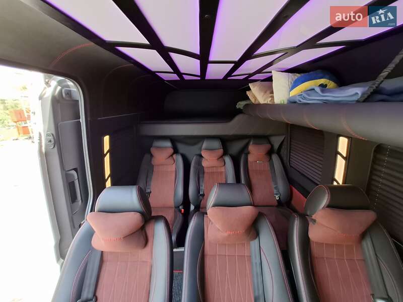 Грузопассажирский фургон Volkswagen Crafter 2019 в Калуше