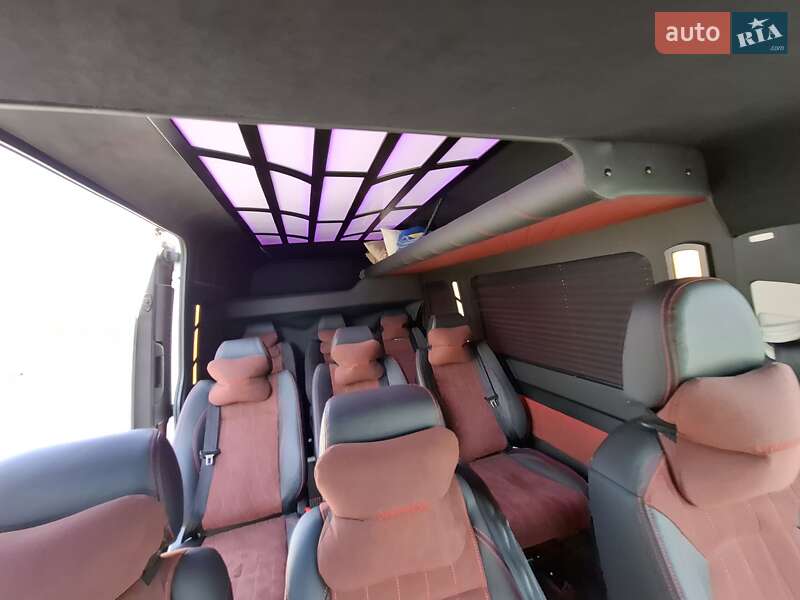 Грузопассажирский фургон Volkswagen Crafter 2019 в Калуше