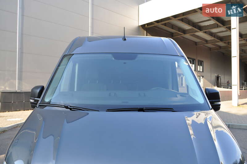 Грузовой фургон Volkswagen Crafter 2020 в Киеве