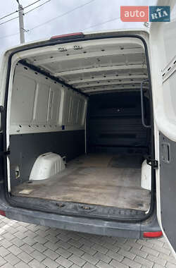 Грузовой фургон Volkswagen Crafter 2013 в 