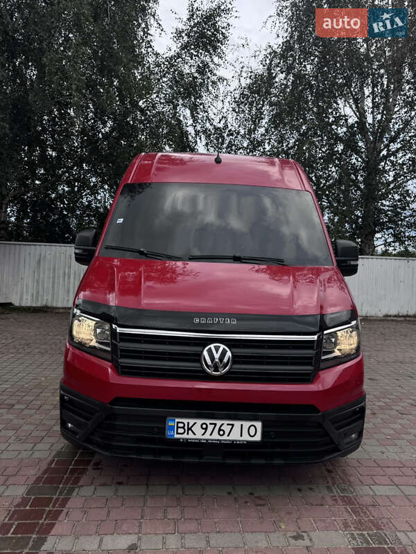 Грузовой фургон Volkswagen Crafter 2018 в Вараше
