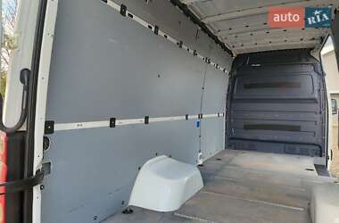 Грузовой фургон Volkswagen Crafter 2015 в 