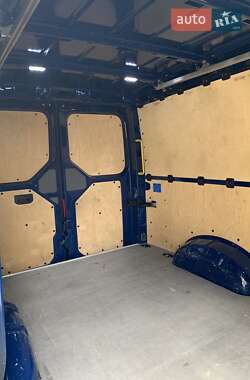 Грузовой фургон Volkswagen Crafter 2020 в 