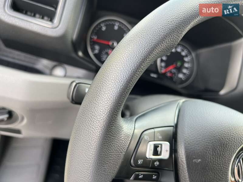 Грузовой фургон Volkswagen Crafter 2019 в Киеве