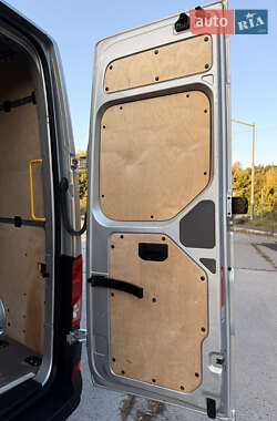 Грузовой фургон Volkswagen Crafter 2020 в 