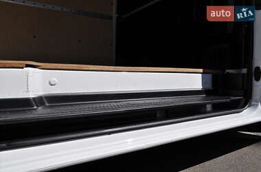 Грузовой фургон Volkswagen Crafter 2020 в 
