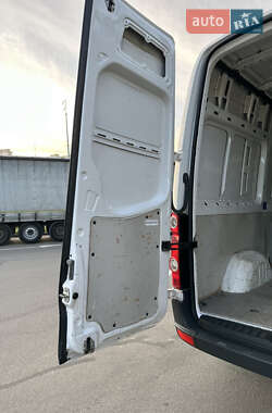 Грузовой фургон Volkswagen Crafter 2014 в 