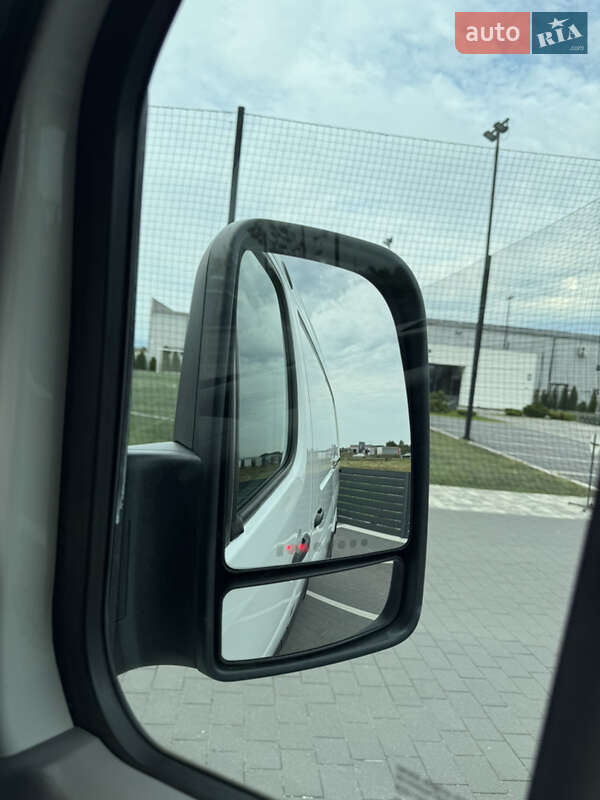 Грузовой фургон Volkswagen Crafter 2016 в Мукачево