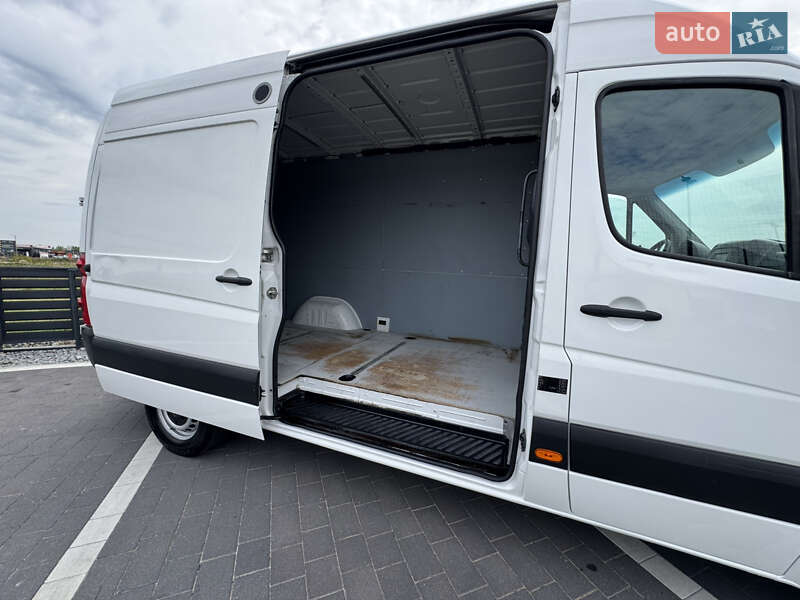 Грузовой фургон Volkswagen Crafter 2016 в Мукачево