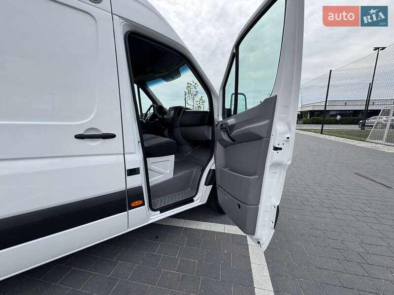 Грузовой фургон Volkswagen Crafter 2016 в Мукачево