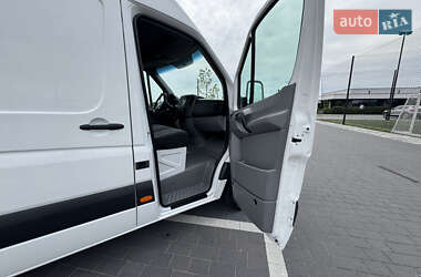 Грузовой фургон Volkswagen Crafter 2016 в 