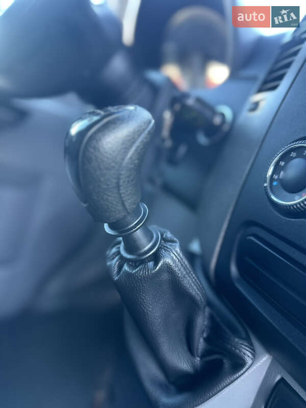 Тентованый Volkswagen Crafter 2010 в Ровно
