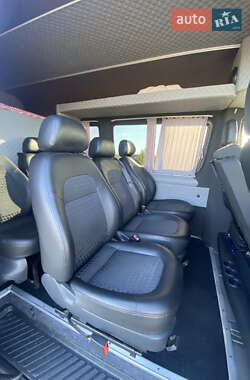 Микроавтобус Volkswagen Crafter 2009 в 