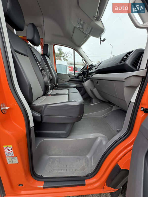 Грузопассажирский фургон Volkswagen Crafter 2018 в Киеве