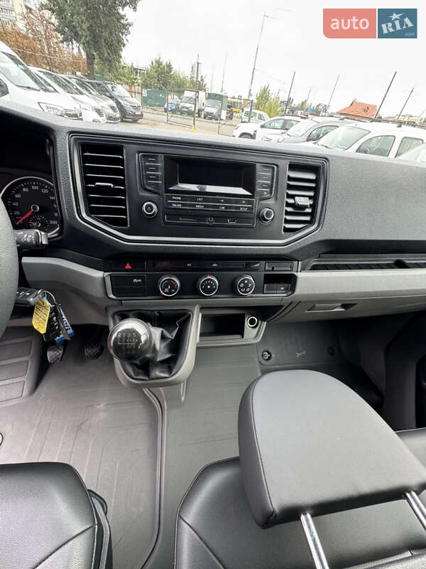 Грузопассажирский фургон Volkswagen Crafter 2018 в Киеве