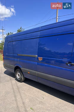 Грузовой фургон Volkswagen Crafter 2011 в 