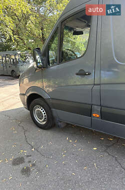 Грузовой фургон Volkswagen Crafter 2014 в 