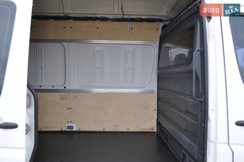 Грузовой фургон Volkswagen Crafter 2014 в Киеве