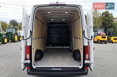 Грузовой фургон Volkswagen Crafter 2021 в 