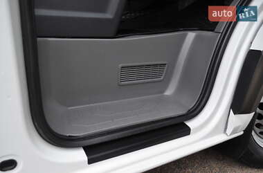 Грузовой фургон Volkswagen Crafter 2020 в 