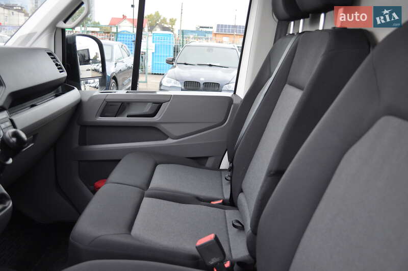 Грузовой фургон Volkswagen Crafter 2020 в Киеве