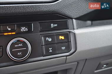 Грузовой фургон Volkswagen Crafter 2020 в 