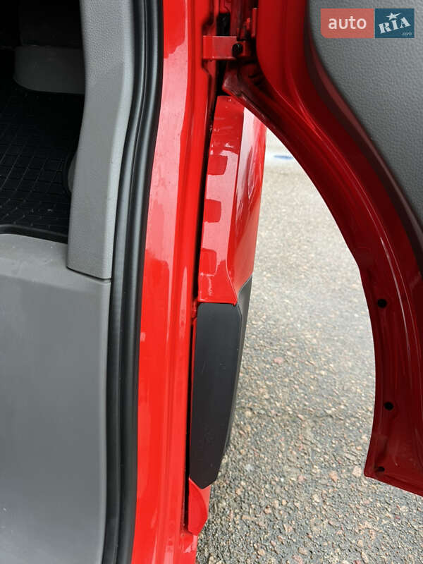 Грузовой фургон Volkswagen Crafter 2019 в Киеве