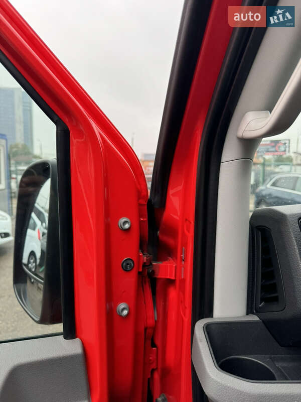 Грузовой фургон Volkswagen Crafter 2019 в Киеве