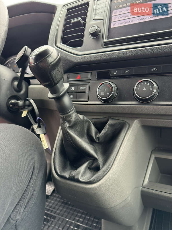 Грузовой фургон Volkswagen Crafter 2019 в Киеве
