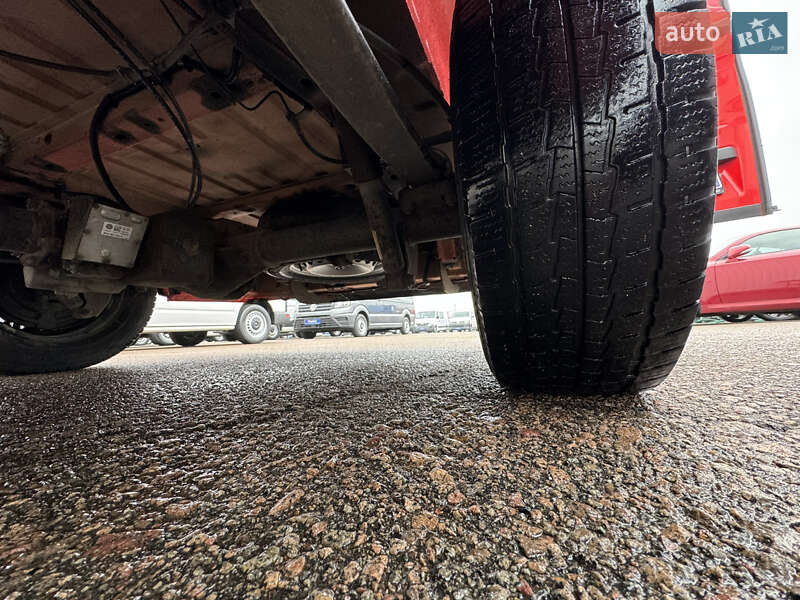 Грузовой фургон Volkswagen Crafter 2019 в Киеве