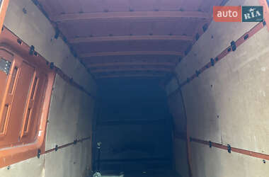 Вантажний фургон Volkswagen Crafter 2012 в 