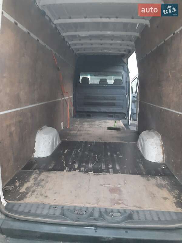 Грузовой фургон Volkswagen Crafter 2012 в Днепре