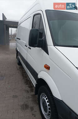 Грузовой фургон Volkswagen Crafter 2015 в 