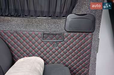 Микроавтобус Volkswagen Crafter 2013 в 