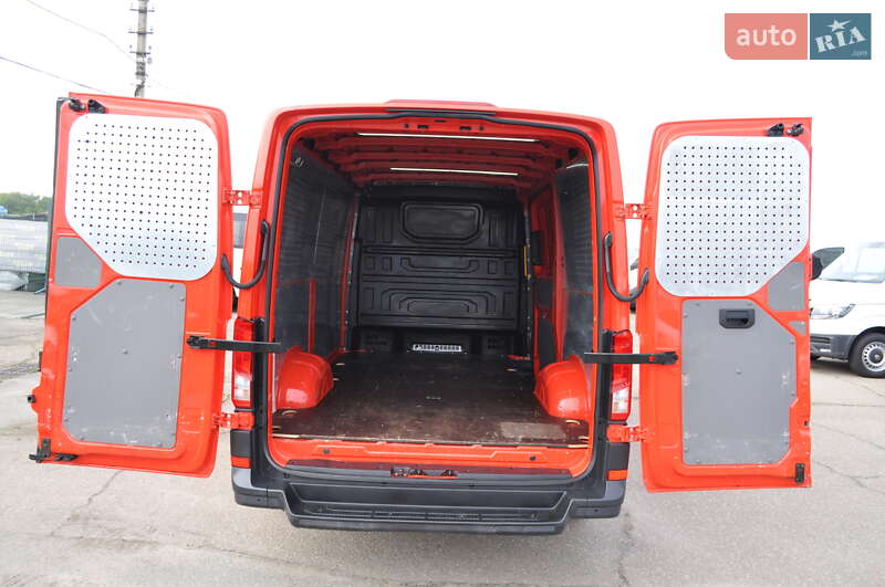 Грузовой фургон Volkswagen Crafter 2019 в Киеве