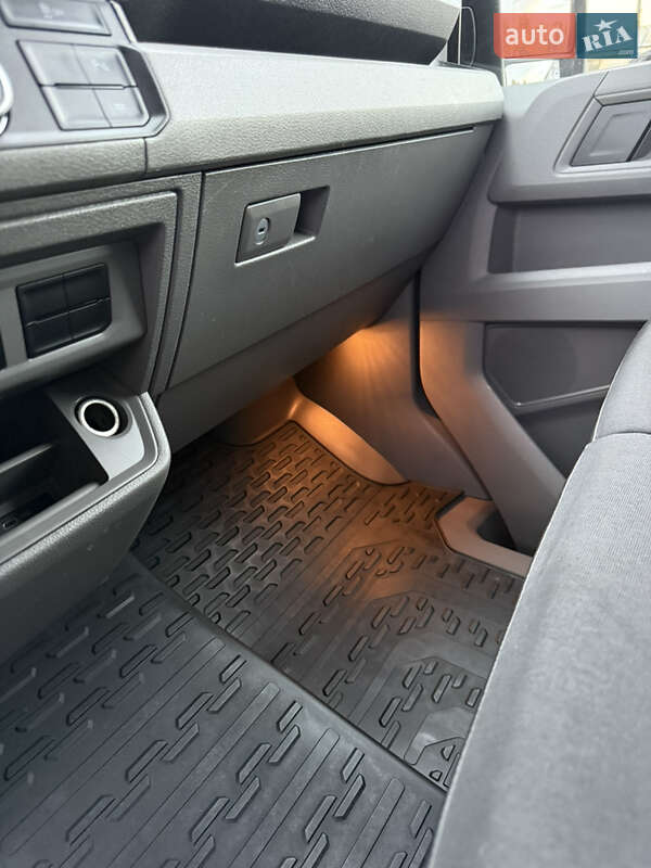 Грузовой фургон Volkswagen Crafter 2021 в Киеве