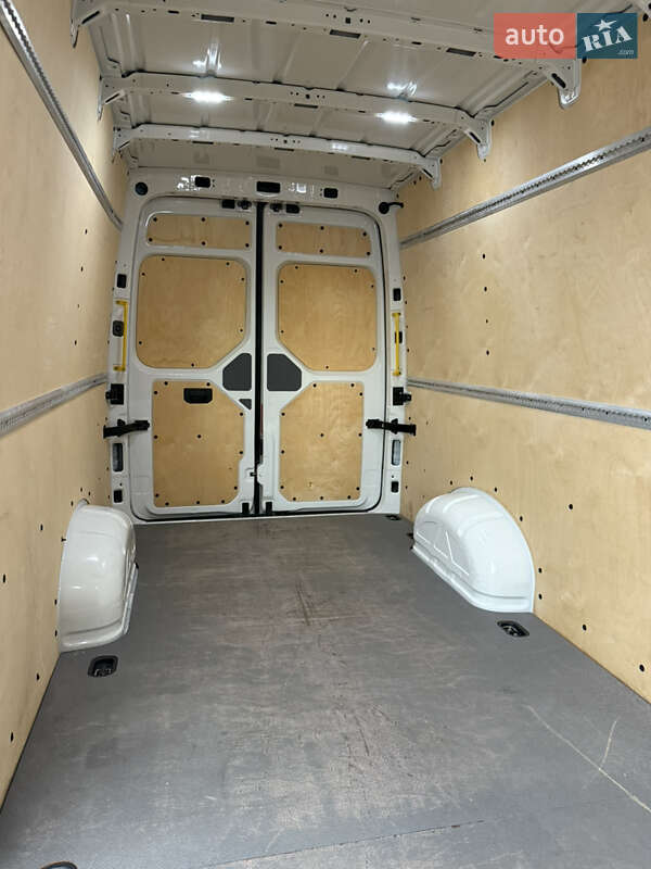Грузовой фургон Volkswagen Crafter 2021 в Киеве